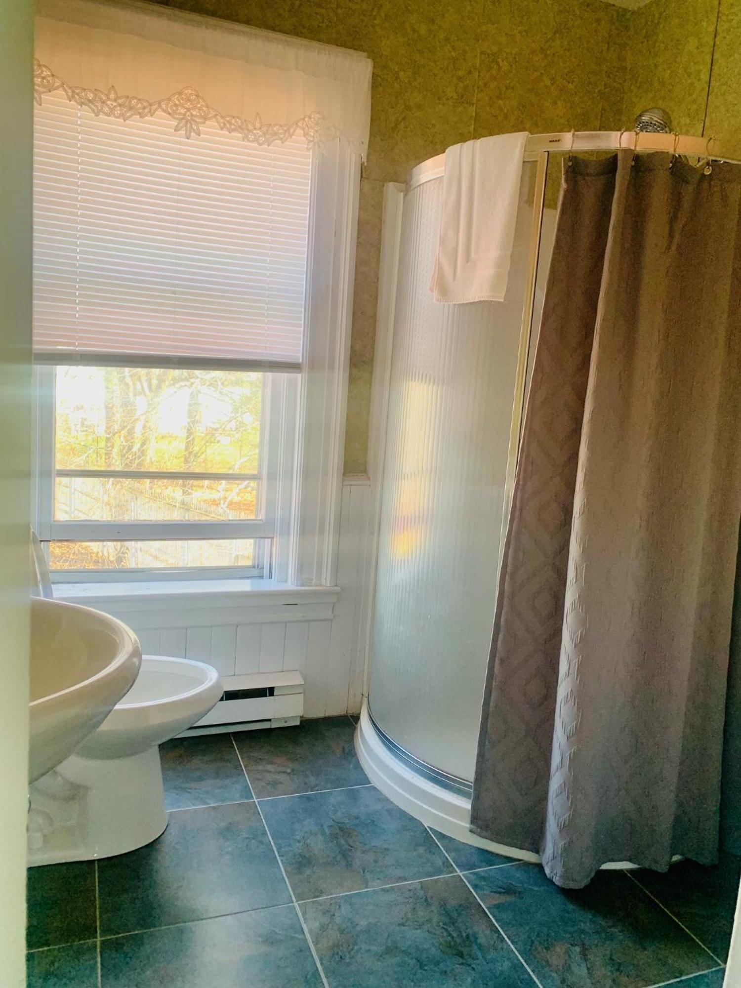 Carriage House Inn Fredericton Esterno foto